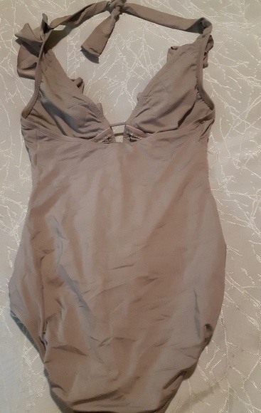 Perry Ellis Taupe Ruffled 1pc Swimsuit Size 6 - Picture 2 of 7